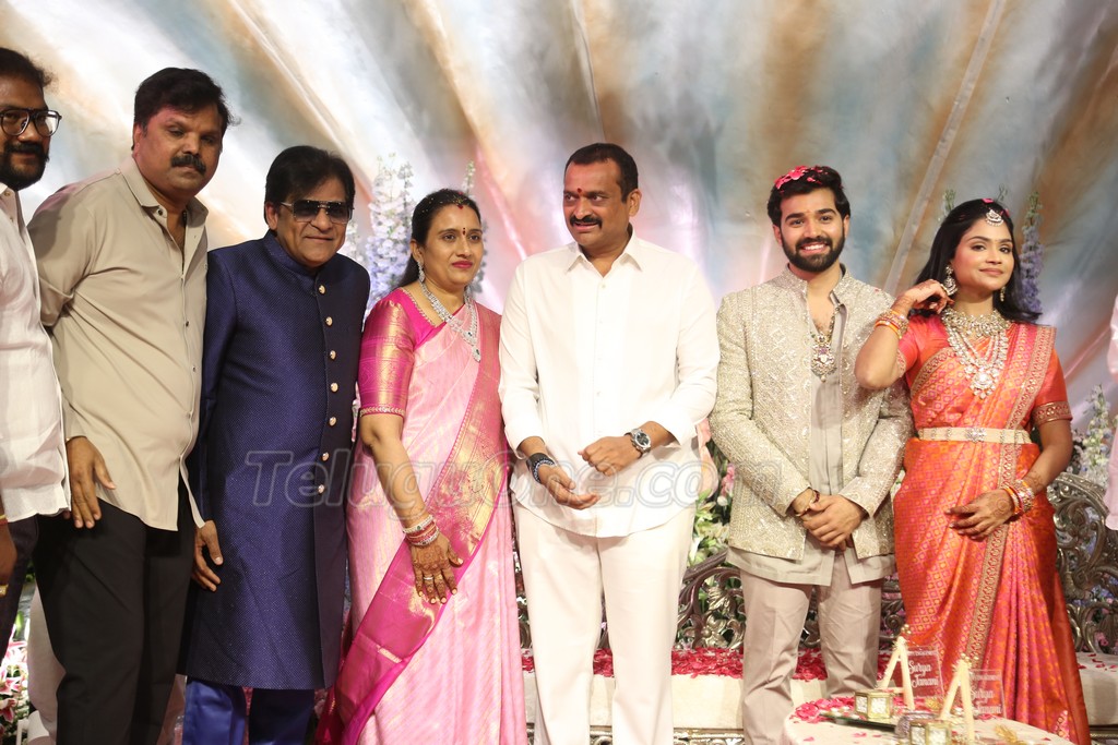 Celeb Buzz at Bandla Ganesh Family Function